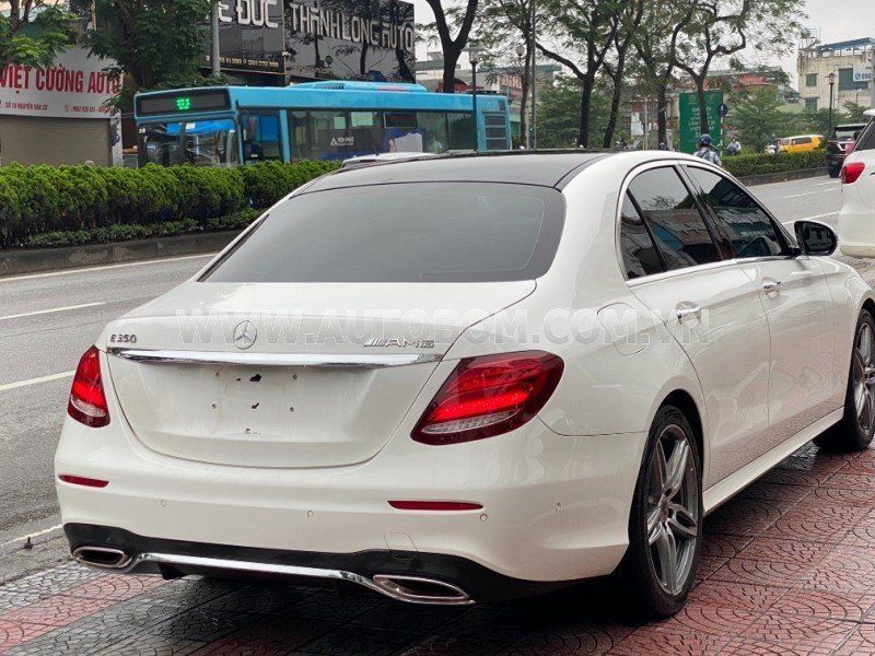 Mercedes-Benz E350 2018 - Trắng nội thất đen