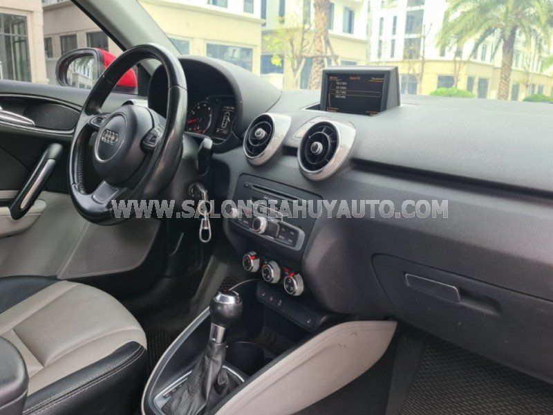 Audi A1 2010 - Giá 425 triệu