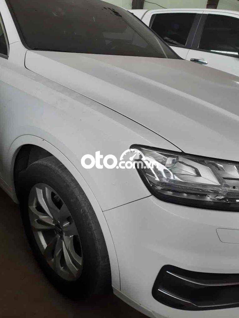 Audi Q7 ban xe đag su dug tot. moi bao duong toàn bộ xe. 2018 - ban xe đag su dug tot. moi bao duong toàn bộ xe.