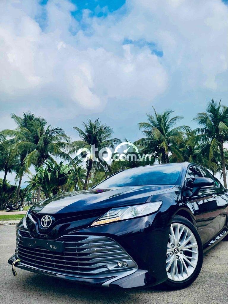 Toyota Camry Bán   2.5Q 2020 siêu lướt đi 26000km 2020 - Bán Toyota Camry 2.5Q 2020 siêu lướt đi 26000km