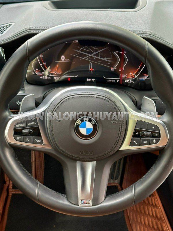 BMW 430i 2021 - Màu xanh nội thất nâu