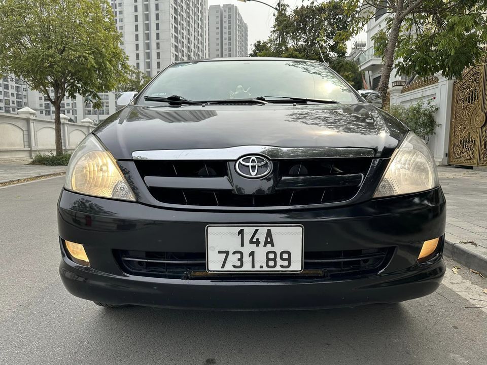 Toyota Innova 2006 - Màu đen