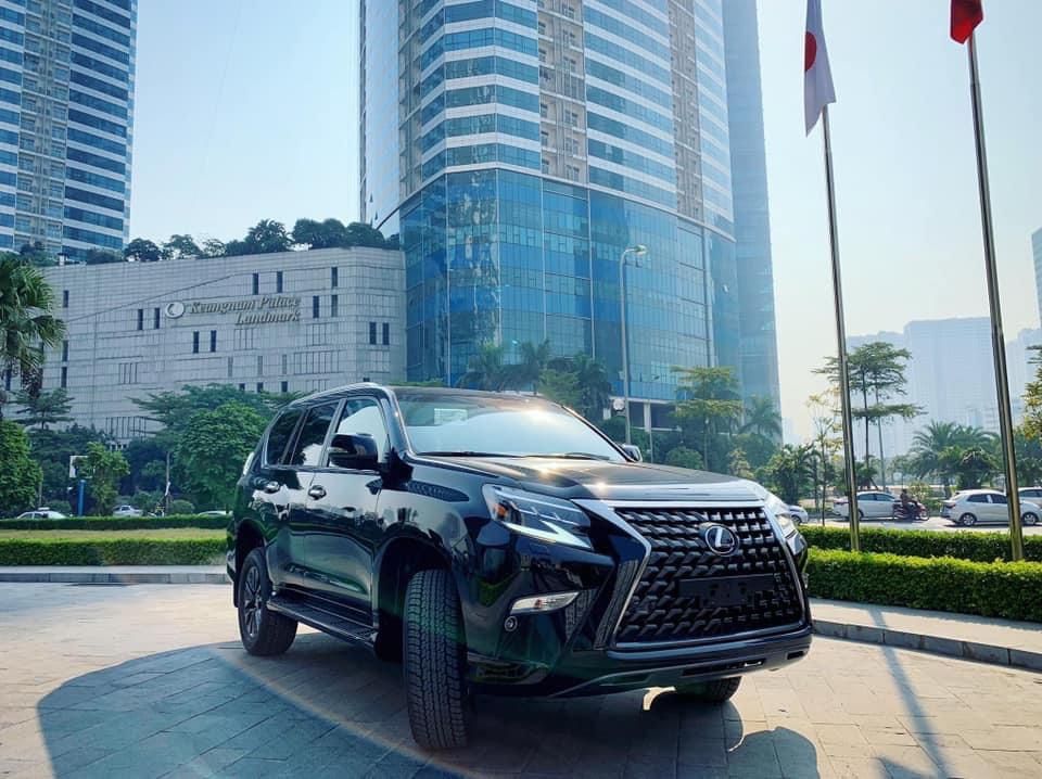 Lexus GX 460 2023 - Mẫu SUV thể thao năng động - Giá cực tốt chào hè - Trả góp 80% giá trị xe