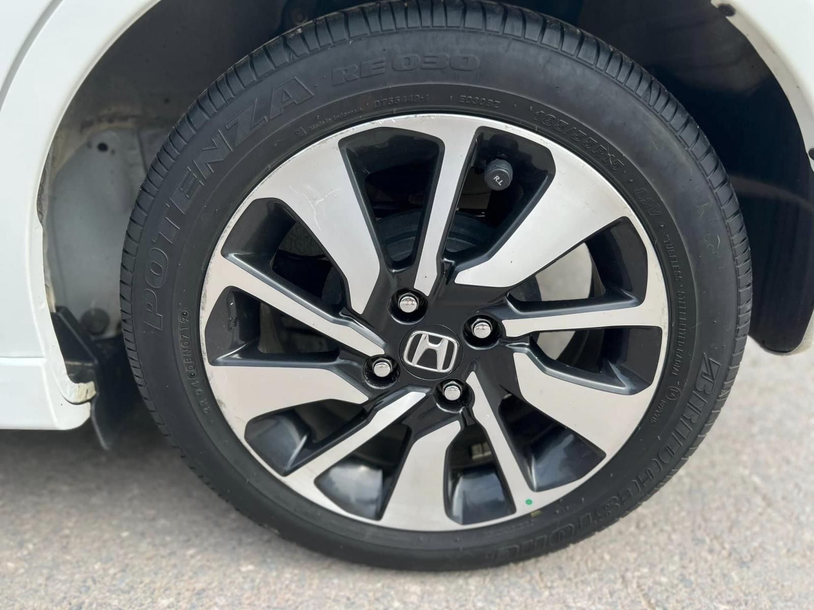 Honda Brio 2019 - Màu trắng, nhập khẩu nguyên chiếc