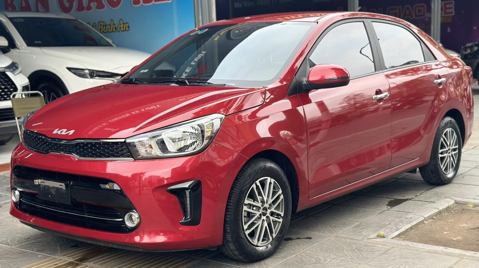 Kia Soluto 2022 - Màu đỏ