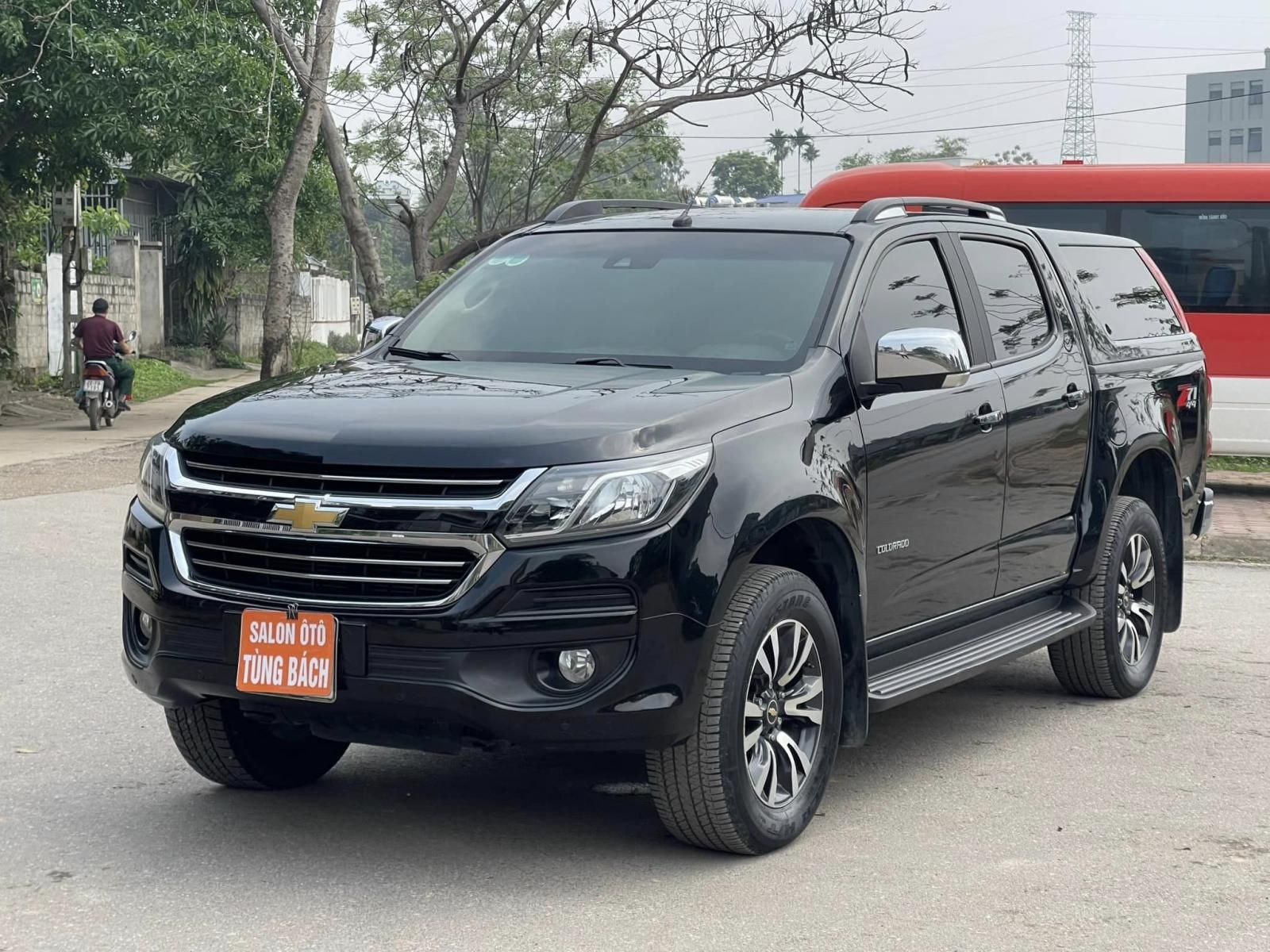 Chevrolet Colorado 2018 - Màu đen, nhập khẩu nguyên chiếc, 540 triệu