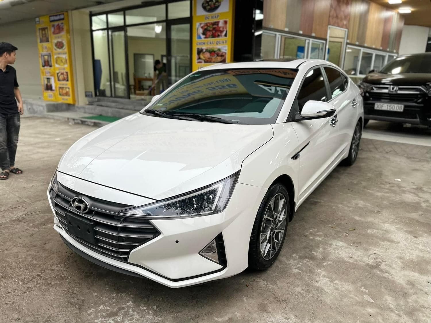 Hyundai Elantra 2021 - Xe siêu đẹp, chạy 2v km