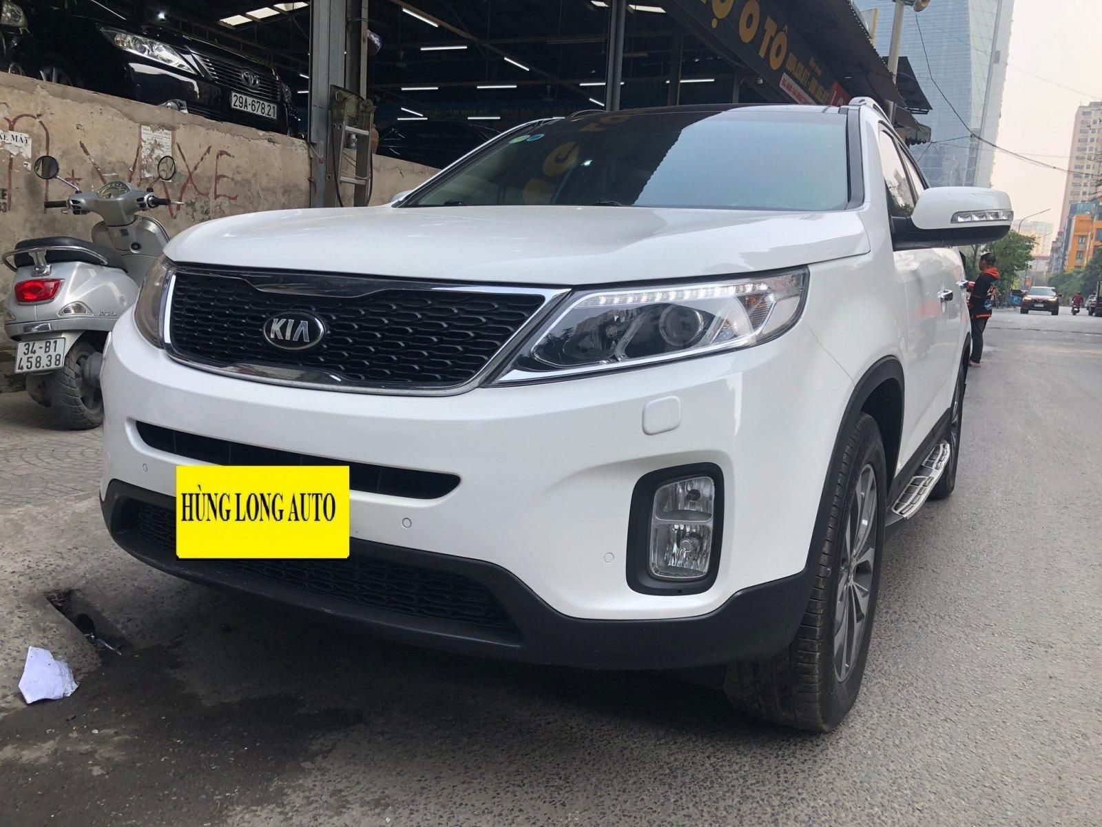 Kia Sorento 2016 - Màu trắng, máy xăng