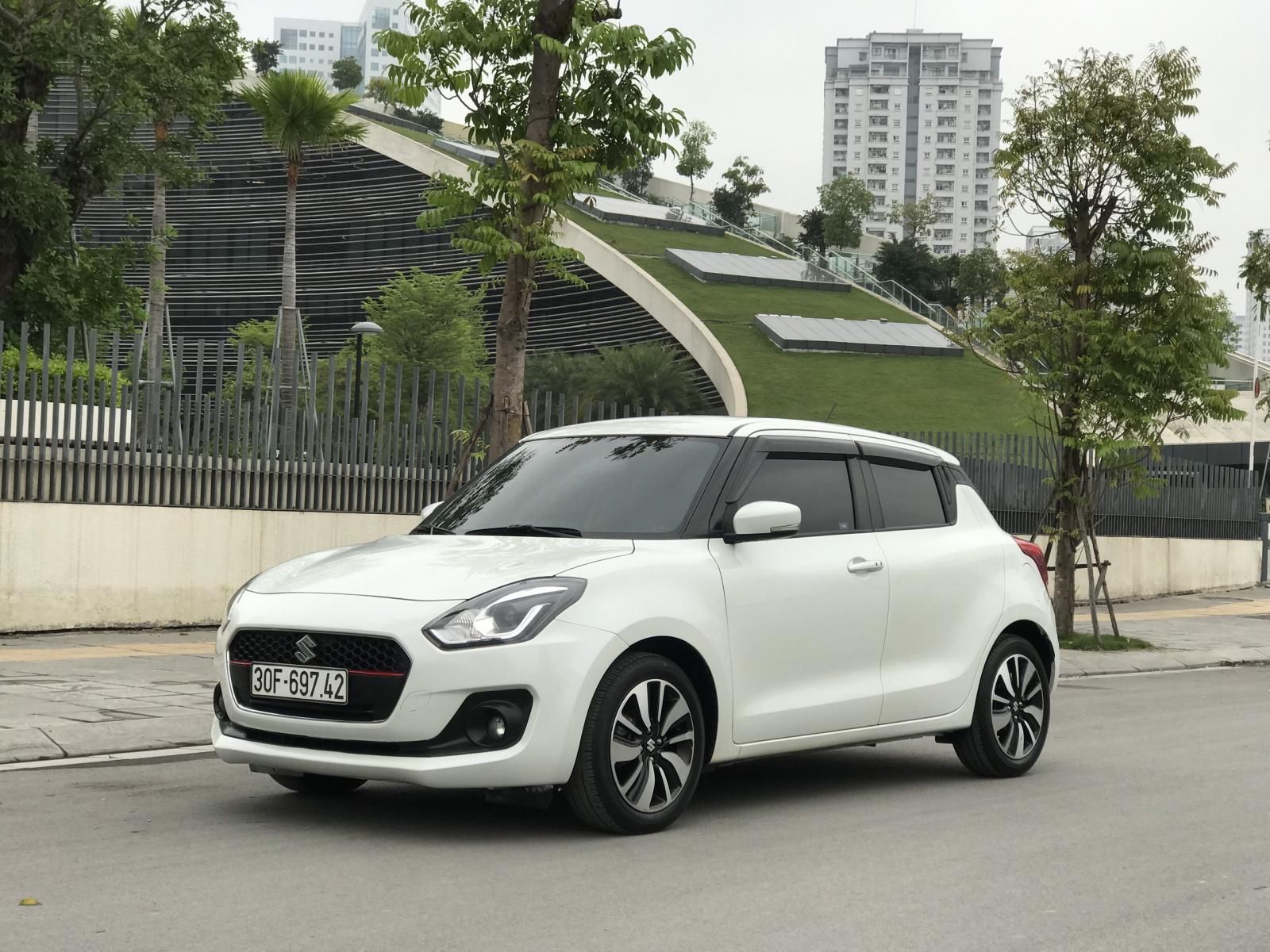 Suzuki Swift 2018 - Đăng ký 2019, biển Hà Nội