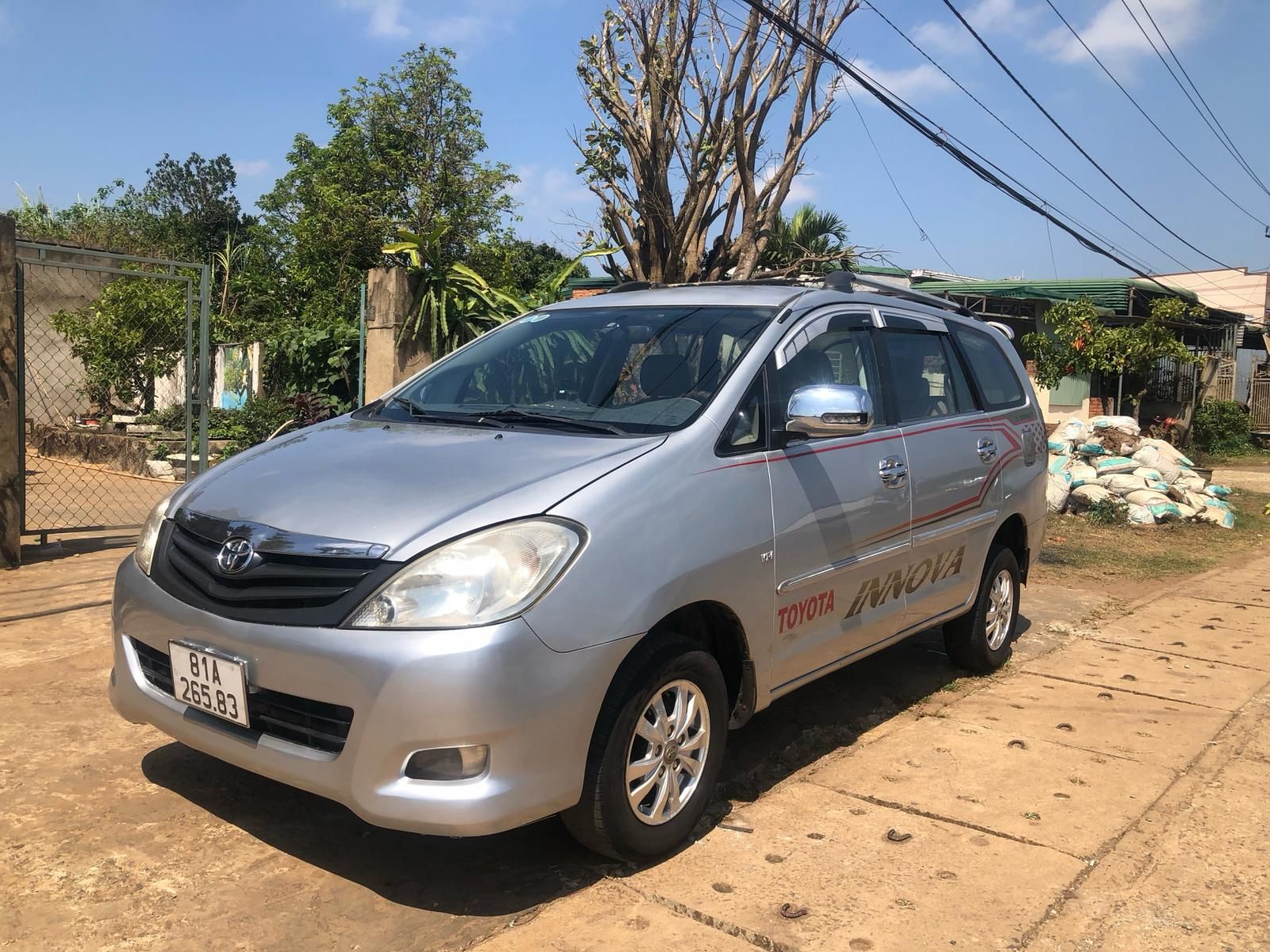 Toyota Innova 2008 - Màu bạc