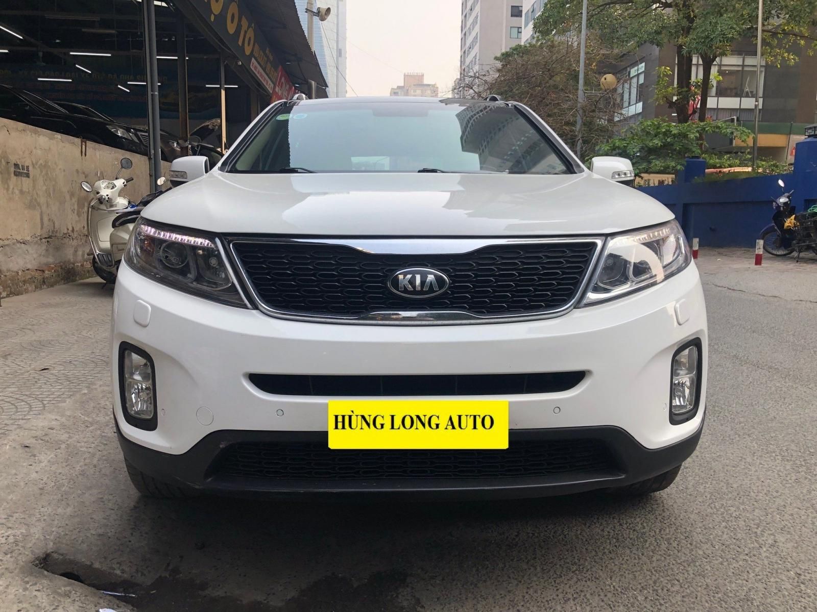 Kia Sorento 2016 - Màu trắng, máy xăng