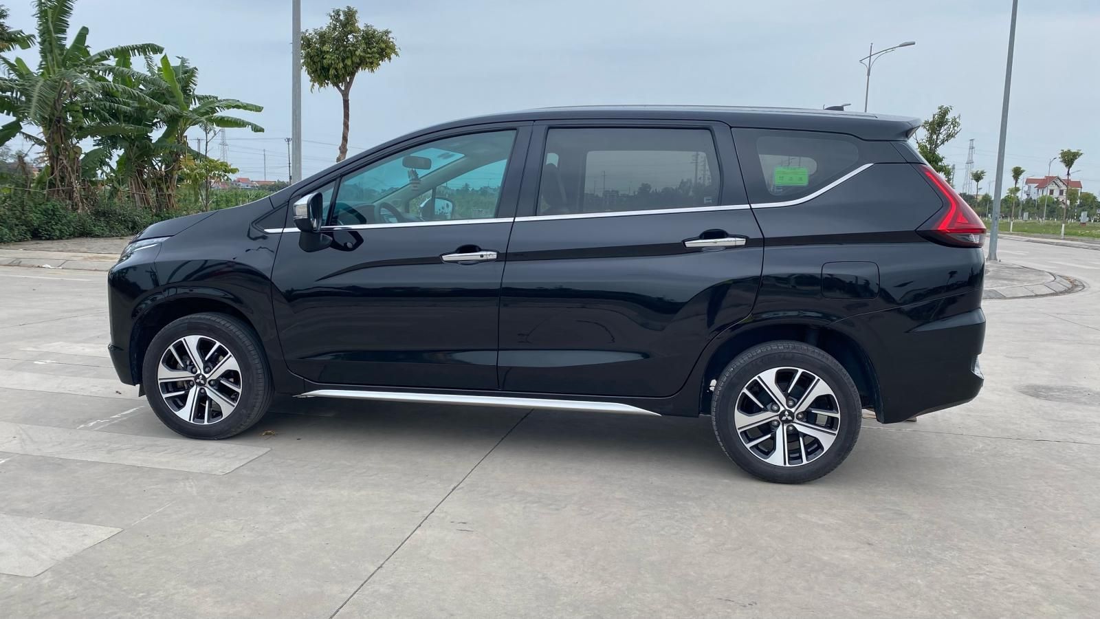 Mitsubishi Xpander Cross 2019 - Cần bán xe Mitsubishi Xpander AT số tự động, đời 2019 nhập khẩu nguyên chiếc giá tốt 529tr