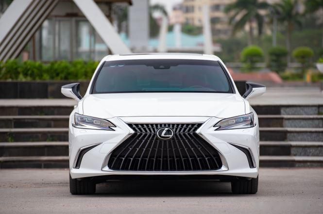 Lexus ES 250 2021 - Màu trắng, nhập khẩu nguyên chiếc