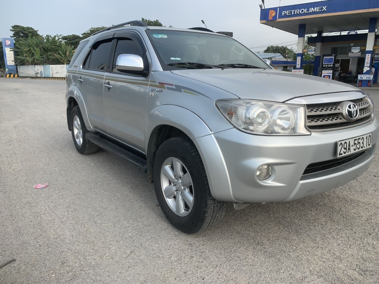 Toyota Fortuner 2010 - Chủ xe đi ít giữ gìn