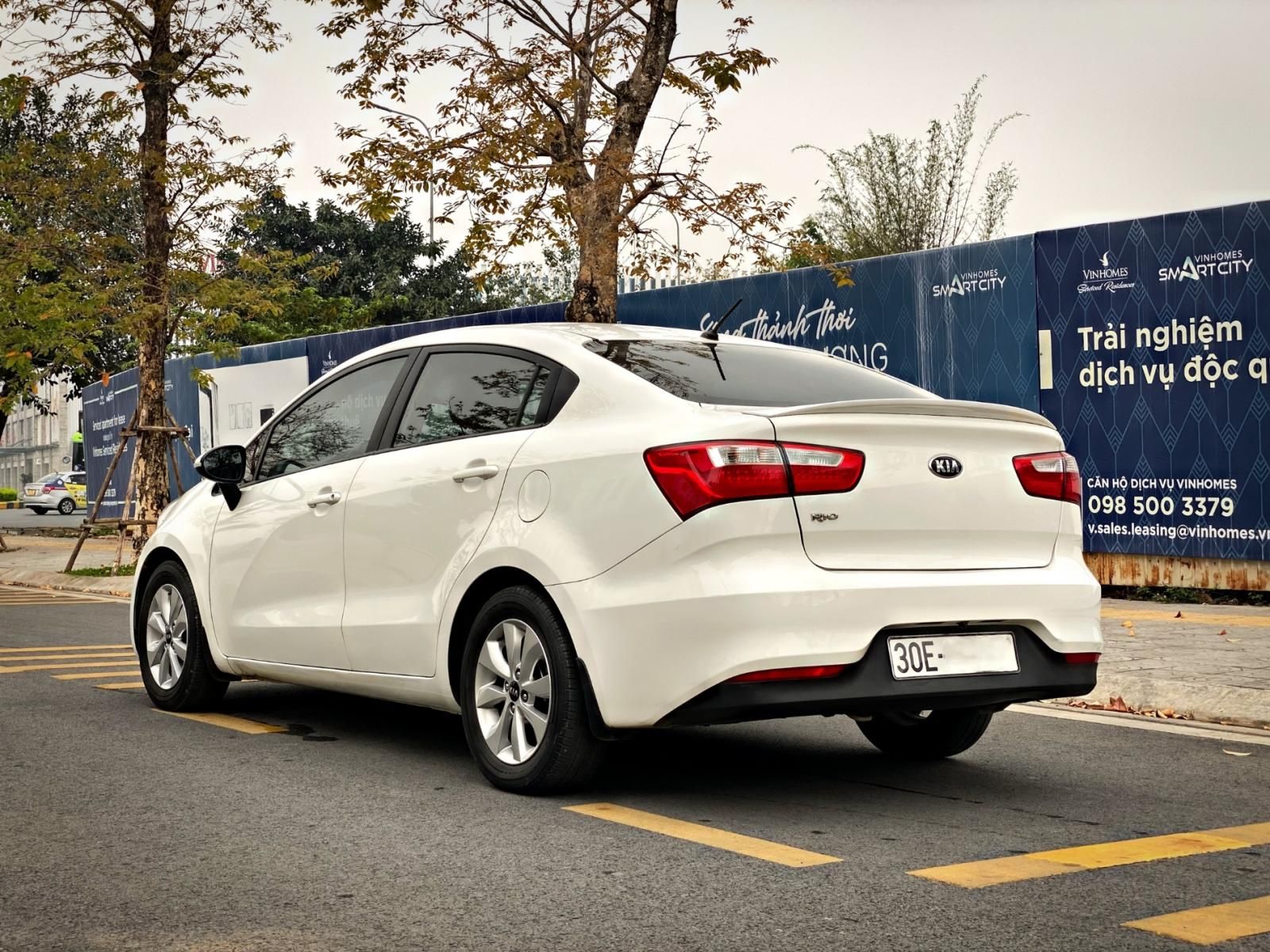 Kia Rio 2016 - Bán xe đăng ký lần đầu 2016, nhập khẩu nguyên chiếc, giá chỉ 399tr