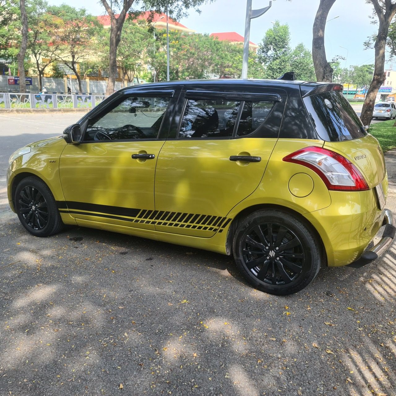 Suzuki Swift 2014 - Xe chính chủ tự động - Vàng