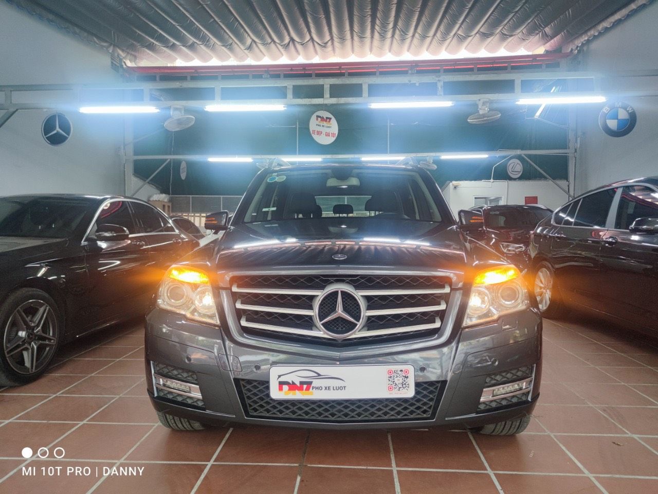 Mercedes-Benz GLK 300 2010 - Xe cực kỳ đẹp, xe còn rất mới có 1-0-2 - 1 đời chủ, máy móc bao êm, chuẩn chỉnh. Liên hệ ngay