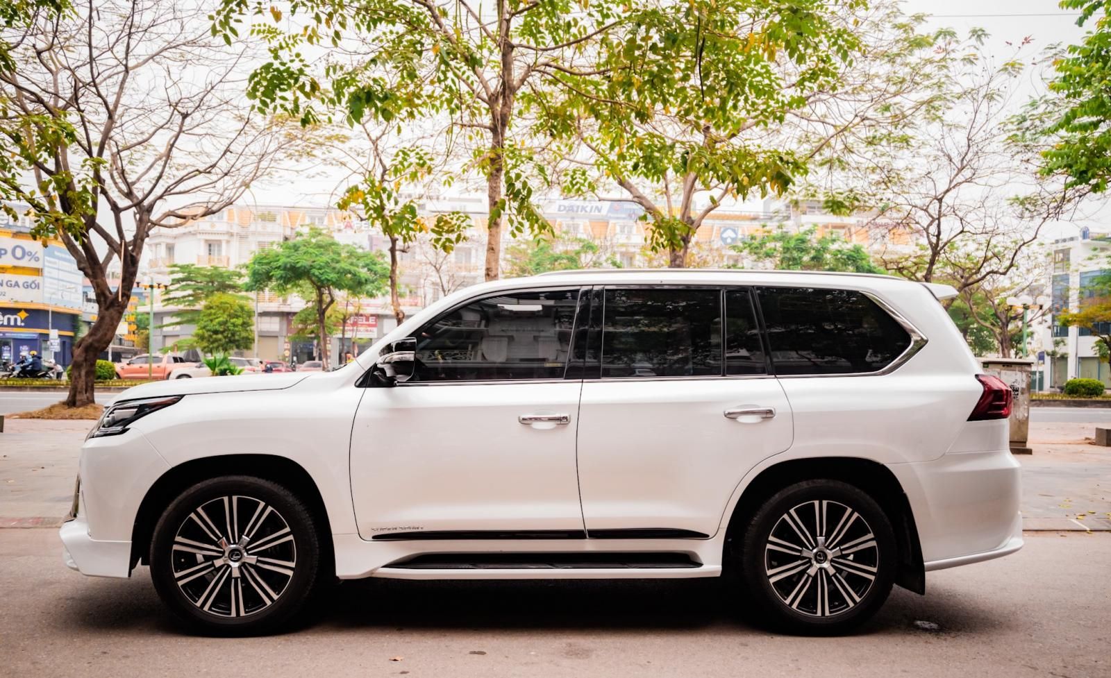 Lexus LX 570 2019 - Nhập Trung Đông, biển Hà Nội