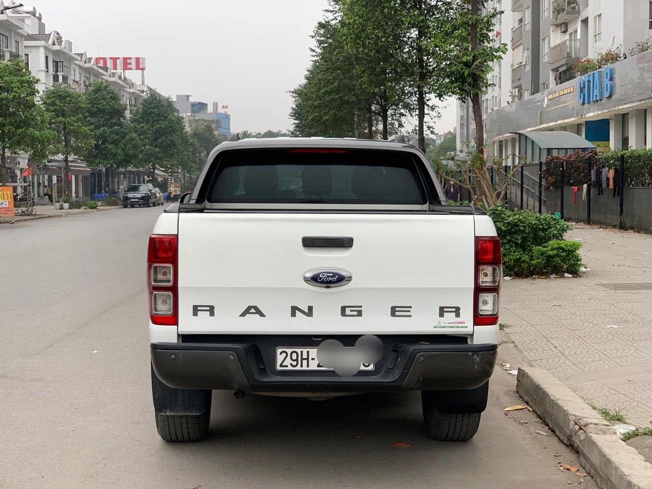 Ford Ranger 2016 - Cần bán gấp xe nhập giá tốt 590tr