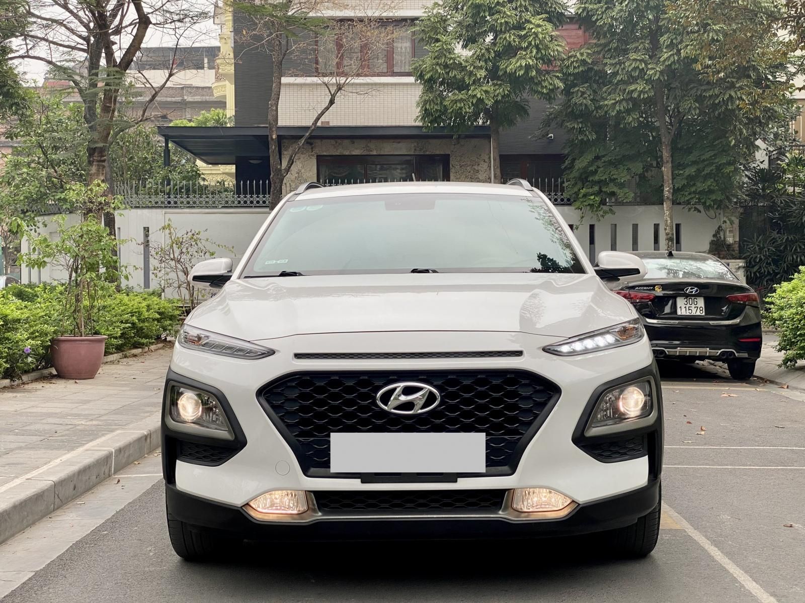 Hyundai Kona 2018 - Màu trắng, biển Hà Nội
