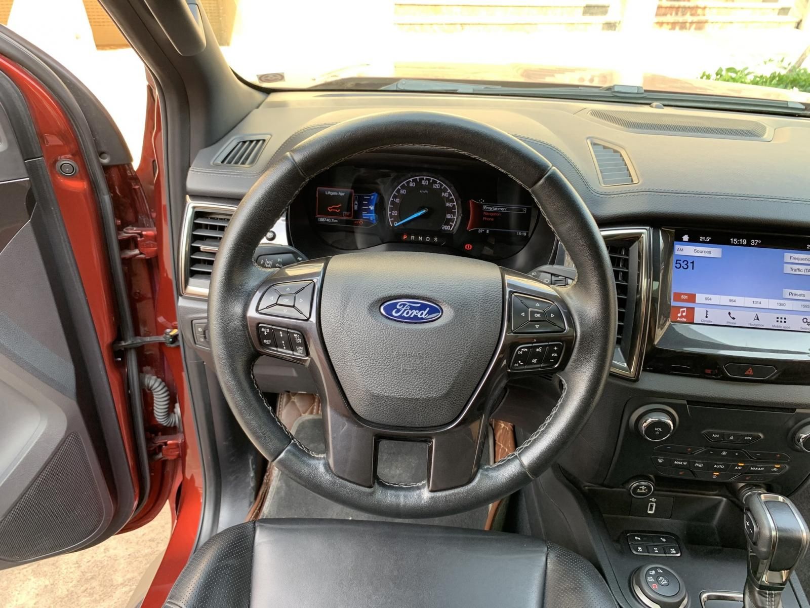 Ford Everest 2018 - Xe cực đẹp, full lịch sử hãng