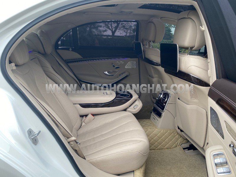 Mercedes-Benz S 450L 2017 - Đã lên full Maybach, siêu mới