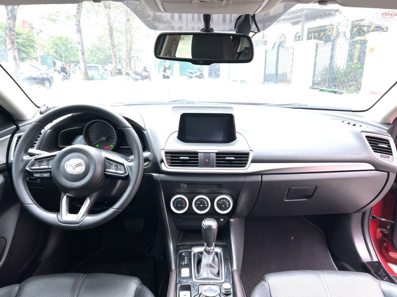 Mazda 3 2019 - Màu đỏ, 575tr