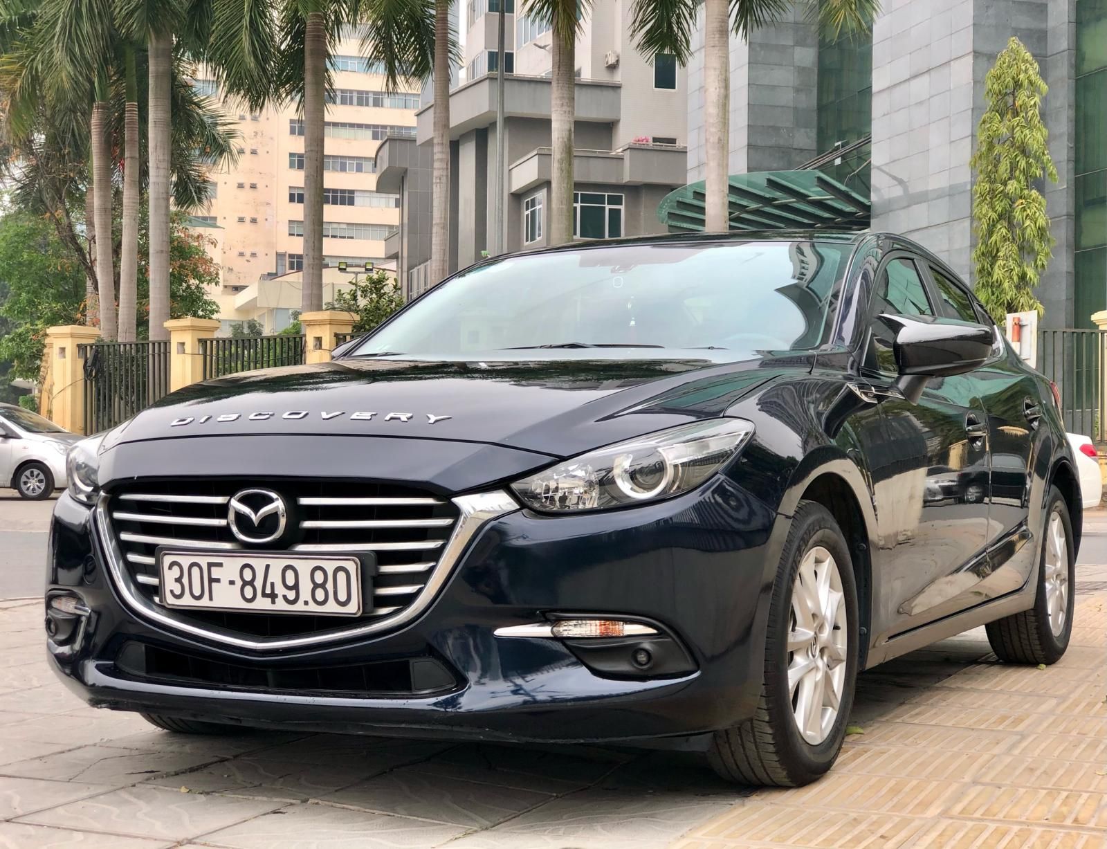 Mazda 3 2019 - Cần bán xe gia đình giá tốt 560tr