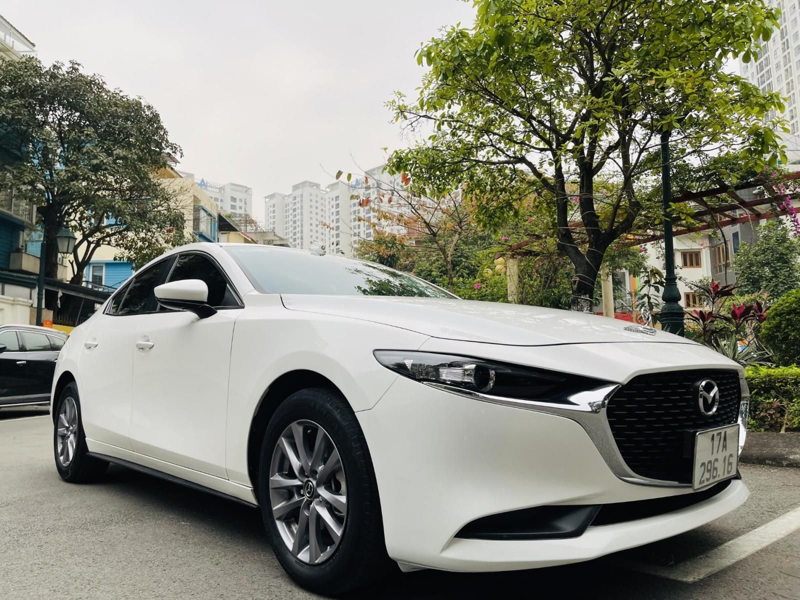 Mazda 3 2022 - Xe nhập giá 610tr