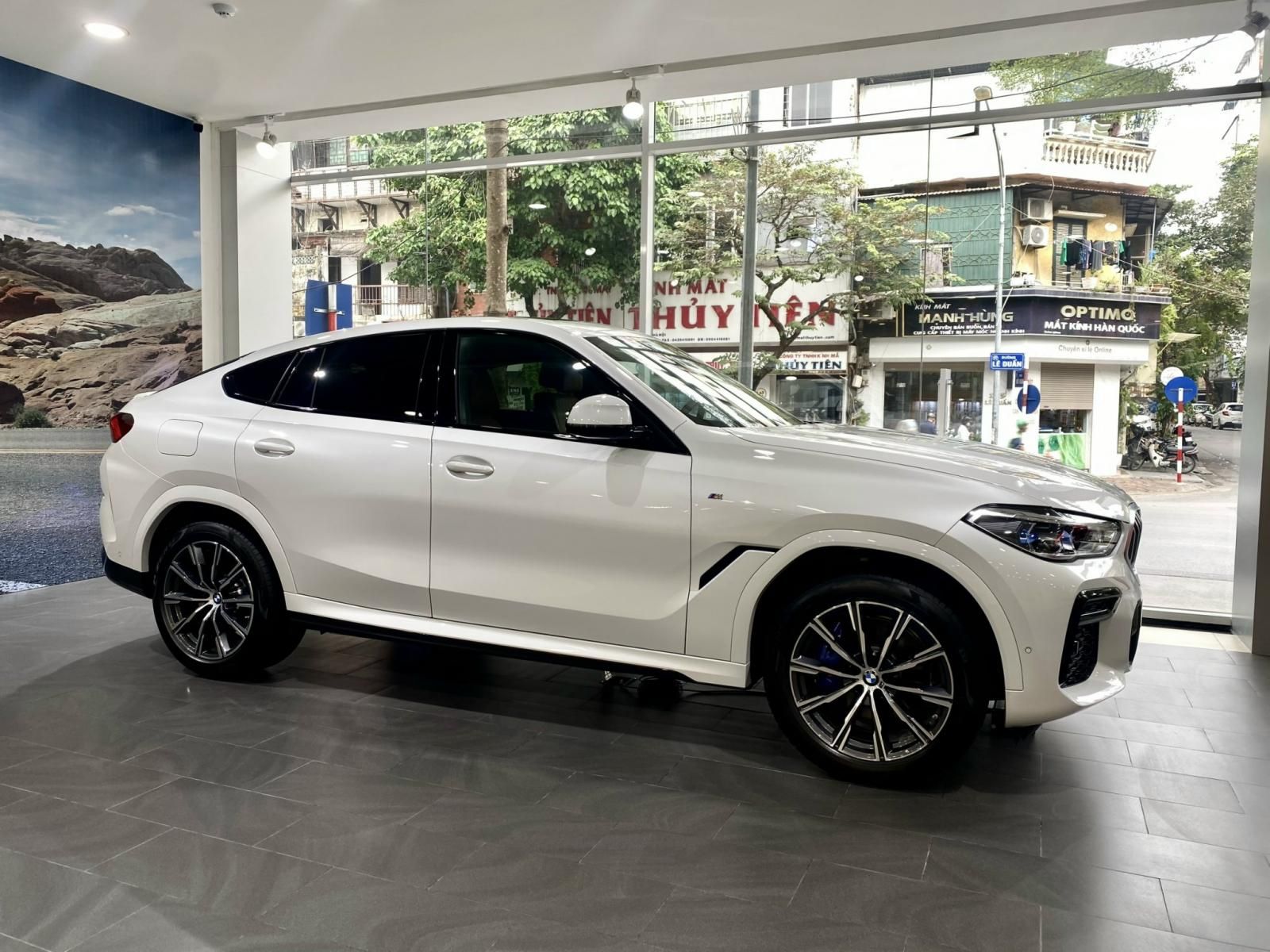 BMW X6 2023 - Ưu đãi tiền mặt tháng 3, quà tặng cùng phụ kiện full