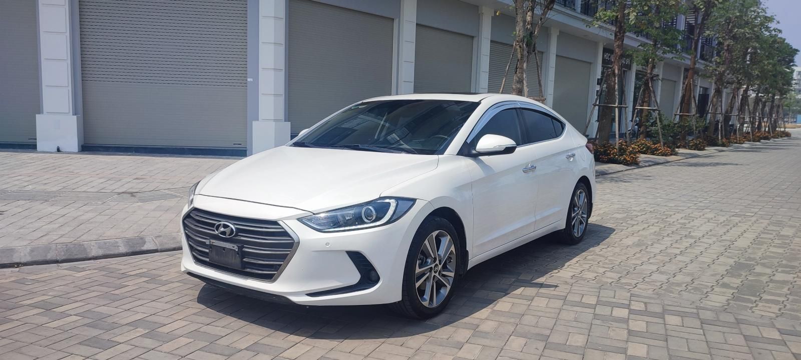 Hyundai Elantra 2017 - 1 chủ, chạy 6,2 vạn km