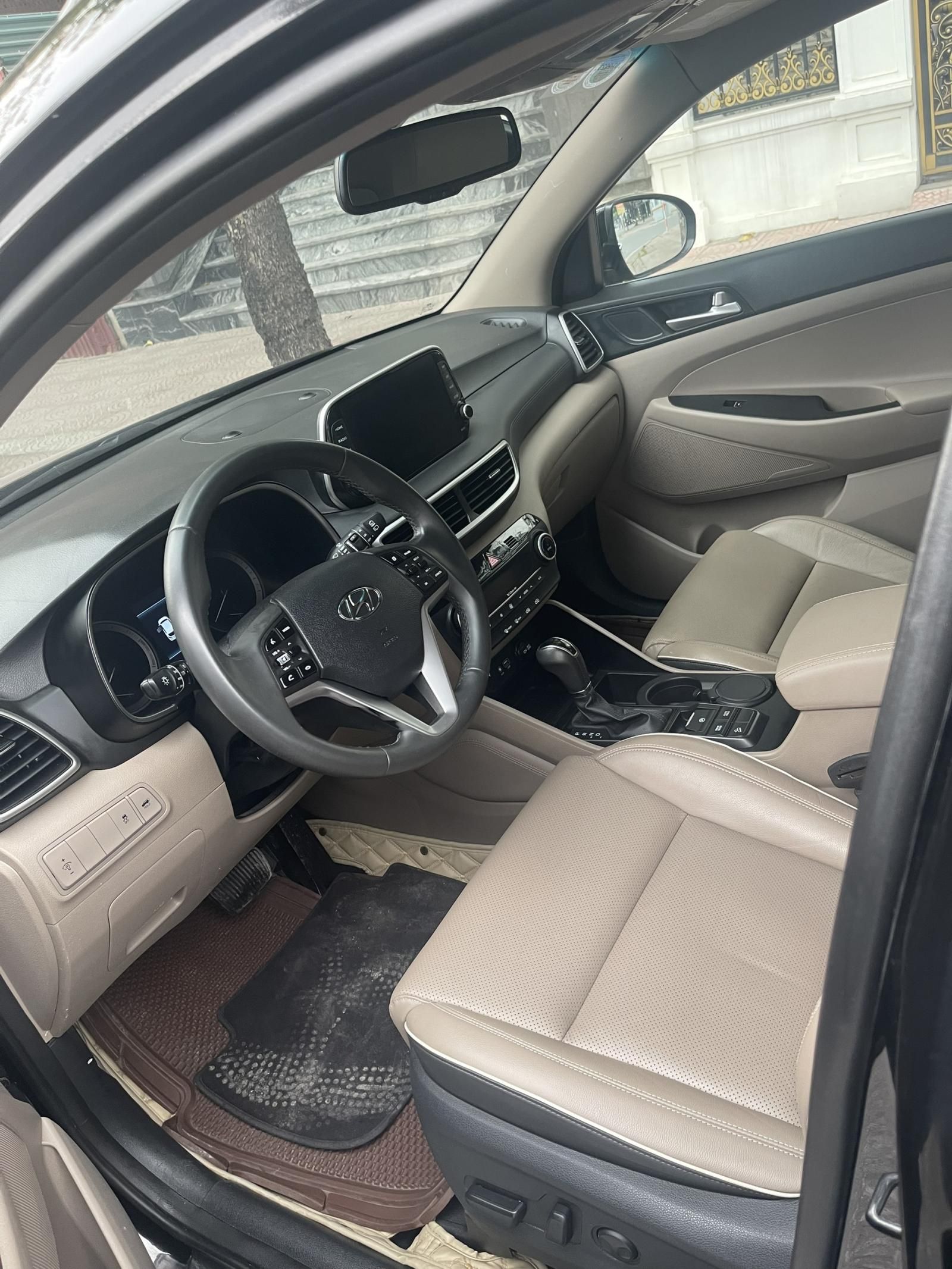 Hyundai Tucson 2019 - Màu đen, giá chỉ 795 triệu