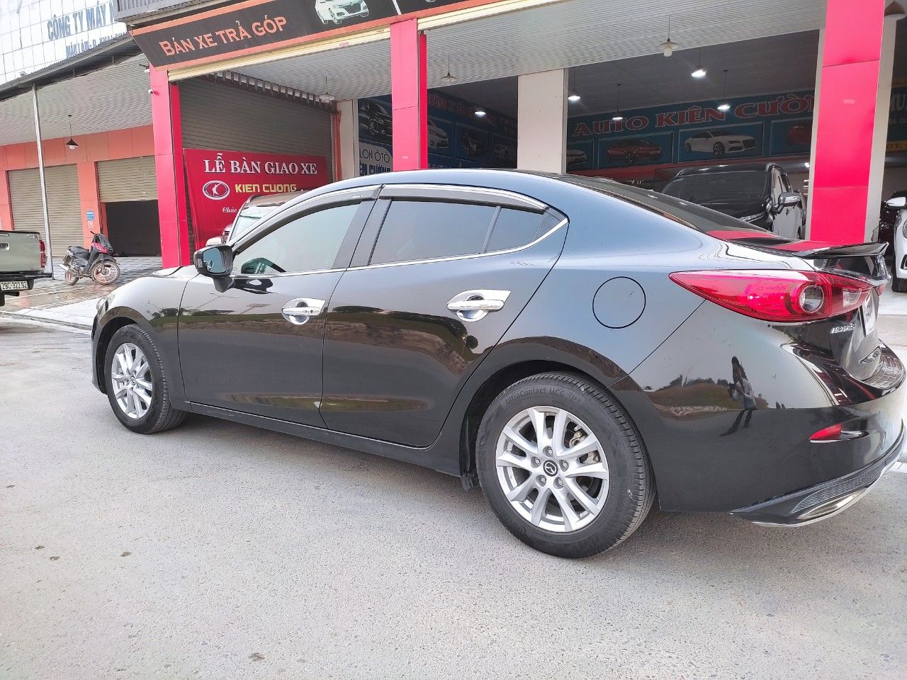 Mazda 3 2017 - Hỗ trợ trả góp 70%, xe đẹp, giá tốt giao ngay