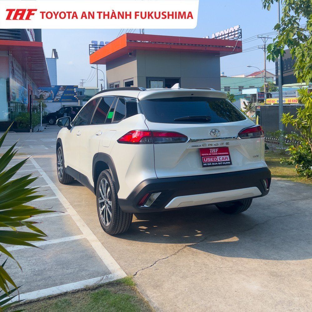 Toyota Corolla Cross 2021 - Xe lướt màu trắng