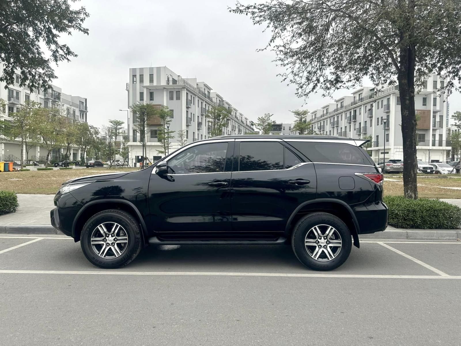 Toyota Fortuner 2018 - Máy dầu, số sàn