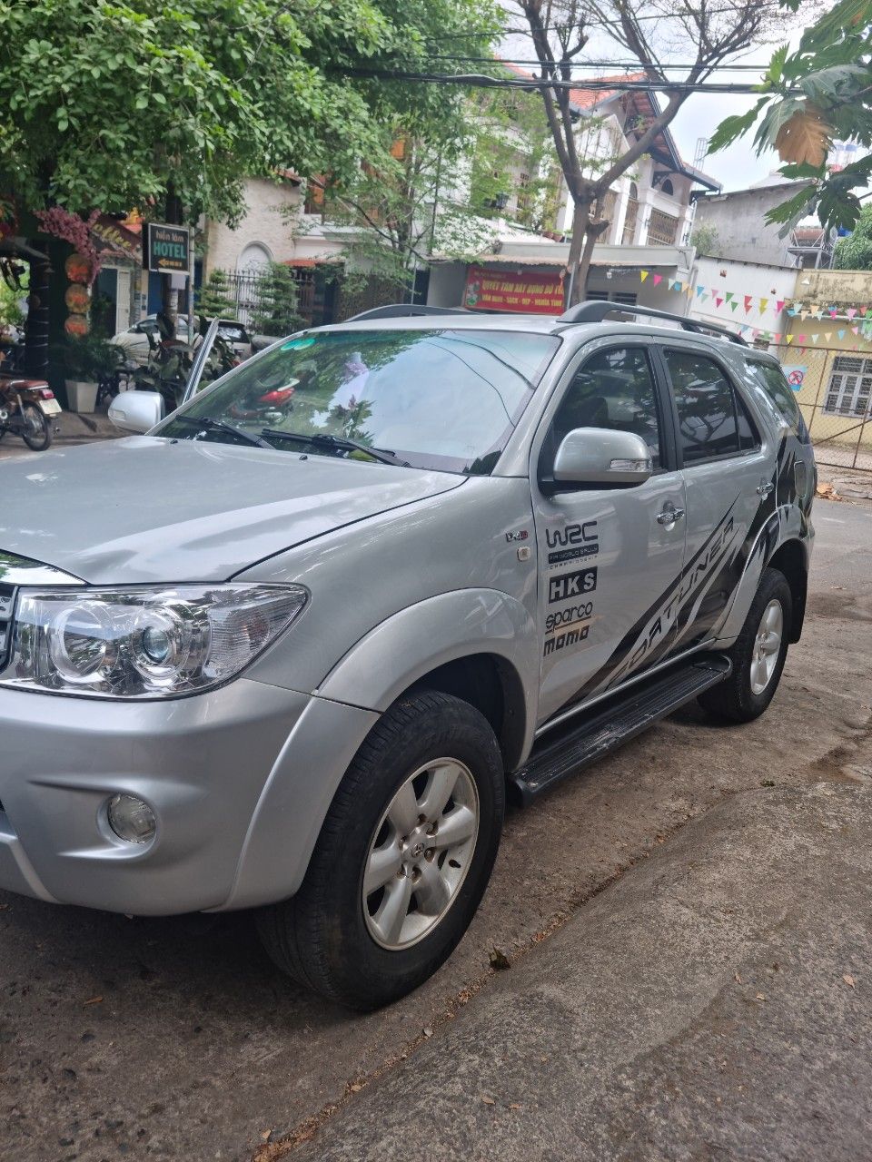 Toyota Fortuner 2010 - G xe máy dầu