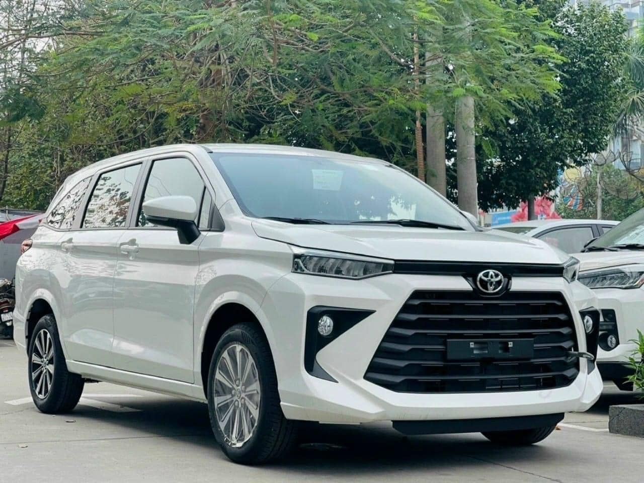 Toyota Avanza Premio 2023 - Xe đủ màu giao ngay