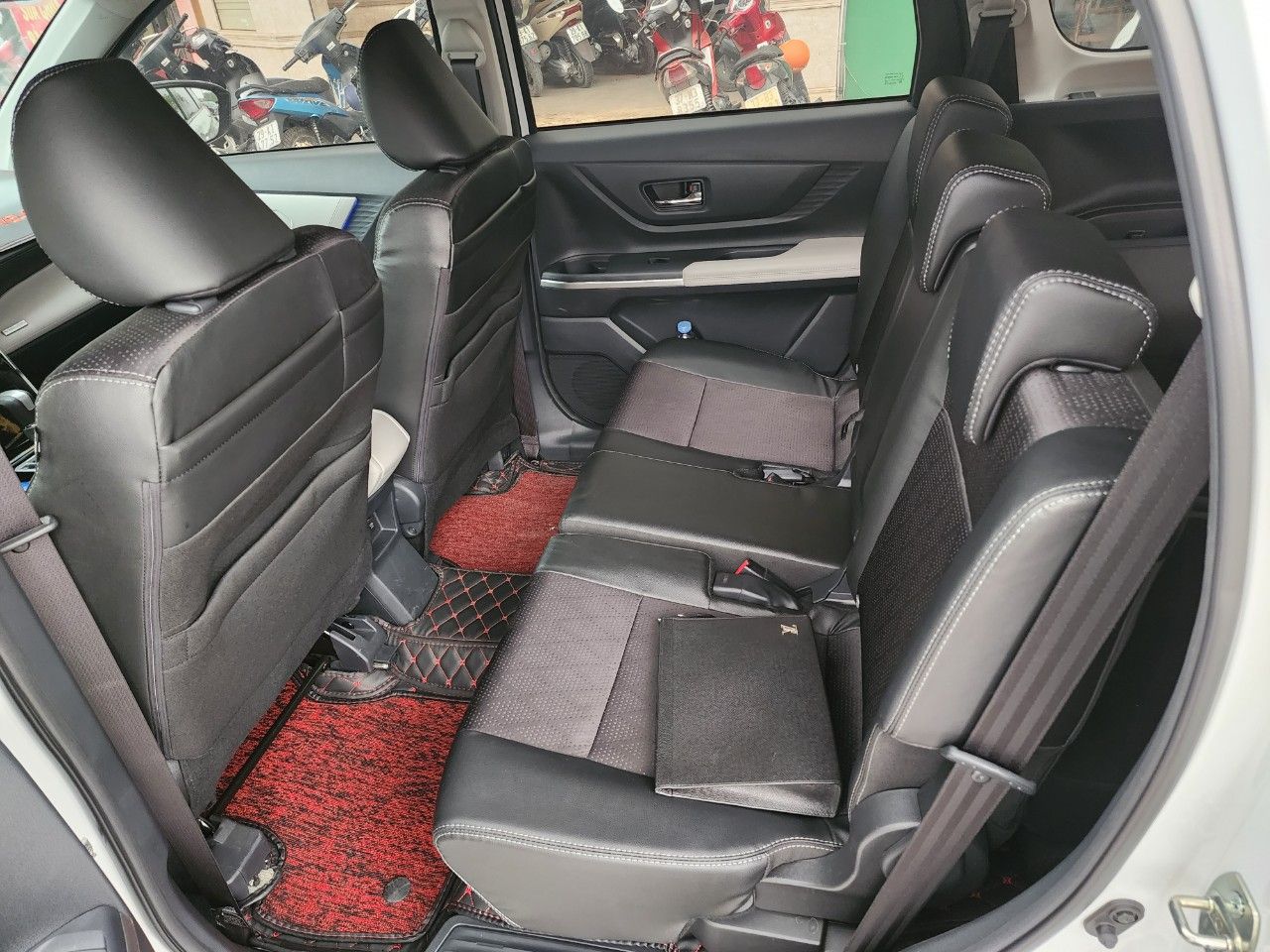 Toyota Veloz Cross 2022 - Odo 14000 km xe chất