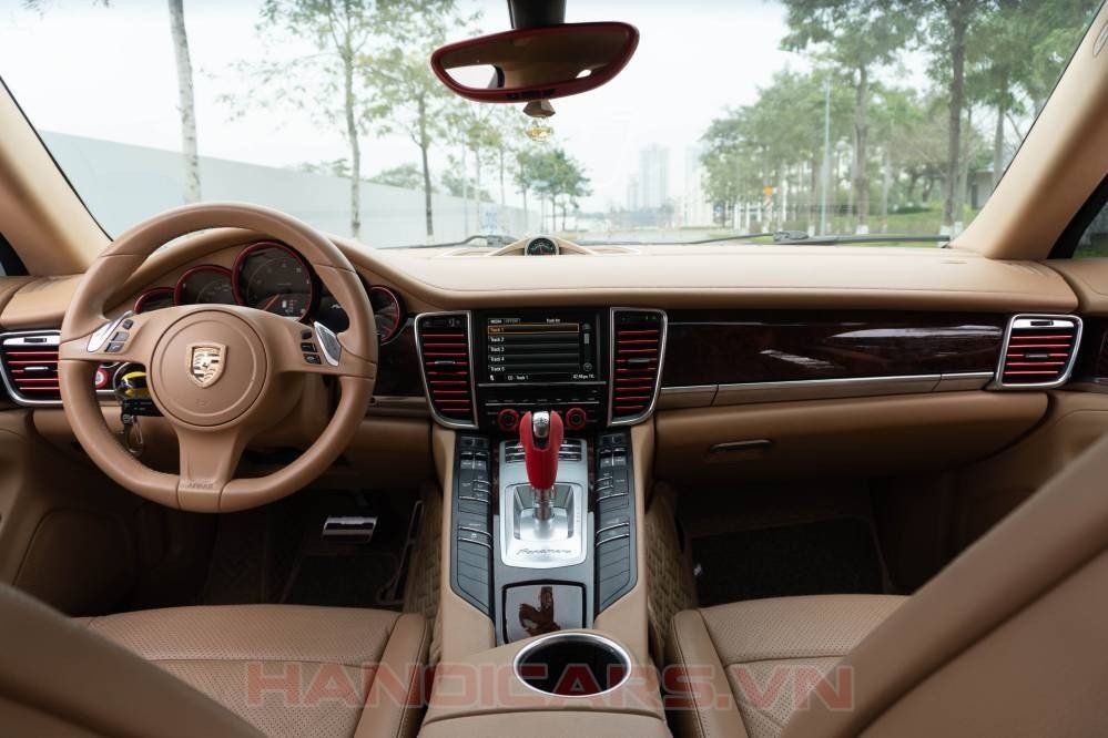 Porsche Panamera 2012 - Xe màu xanh lục, nhập khẩu