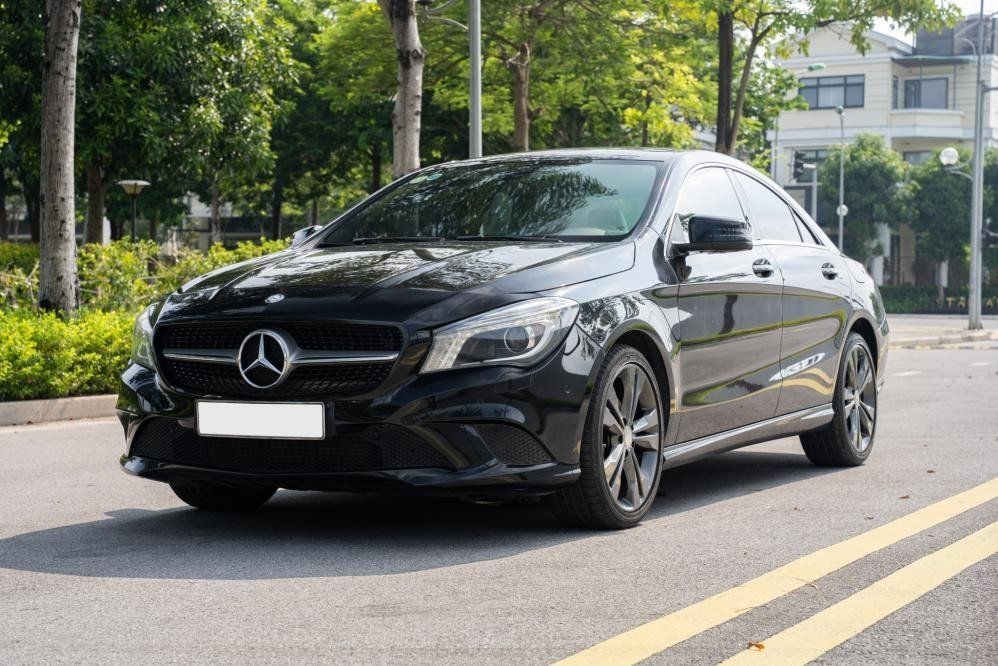 Mercedes-Benz CLA 200 2014 - Màu đen số tự động