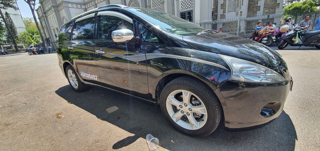 Mitsubishi Grandis 2009 - Mới 95%, xe nhà sử dụng kỹ, không kinh doanh