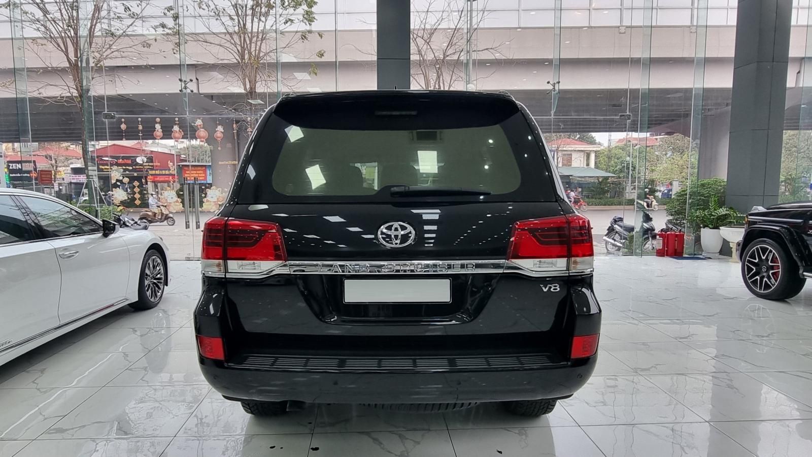 Toyota Land Cruiser 2019 - Tên công ty