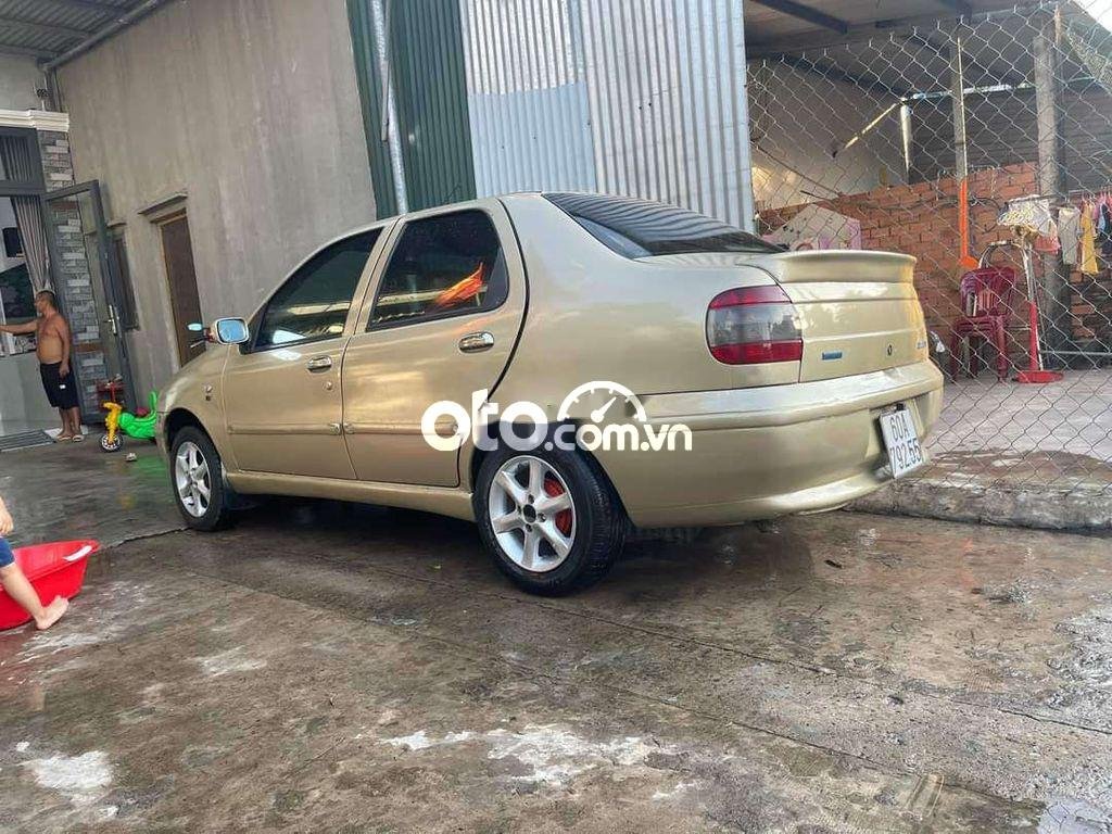 Fiat Siena Gia đình cần bán 2003 - Gia đình cần bán