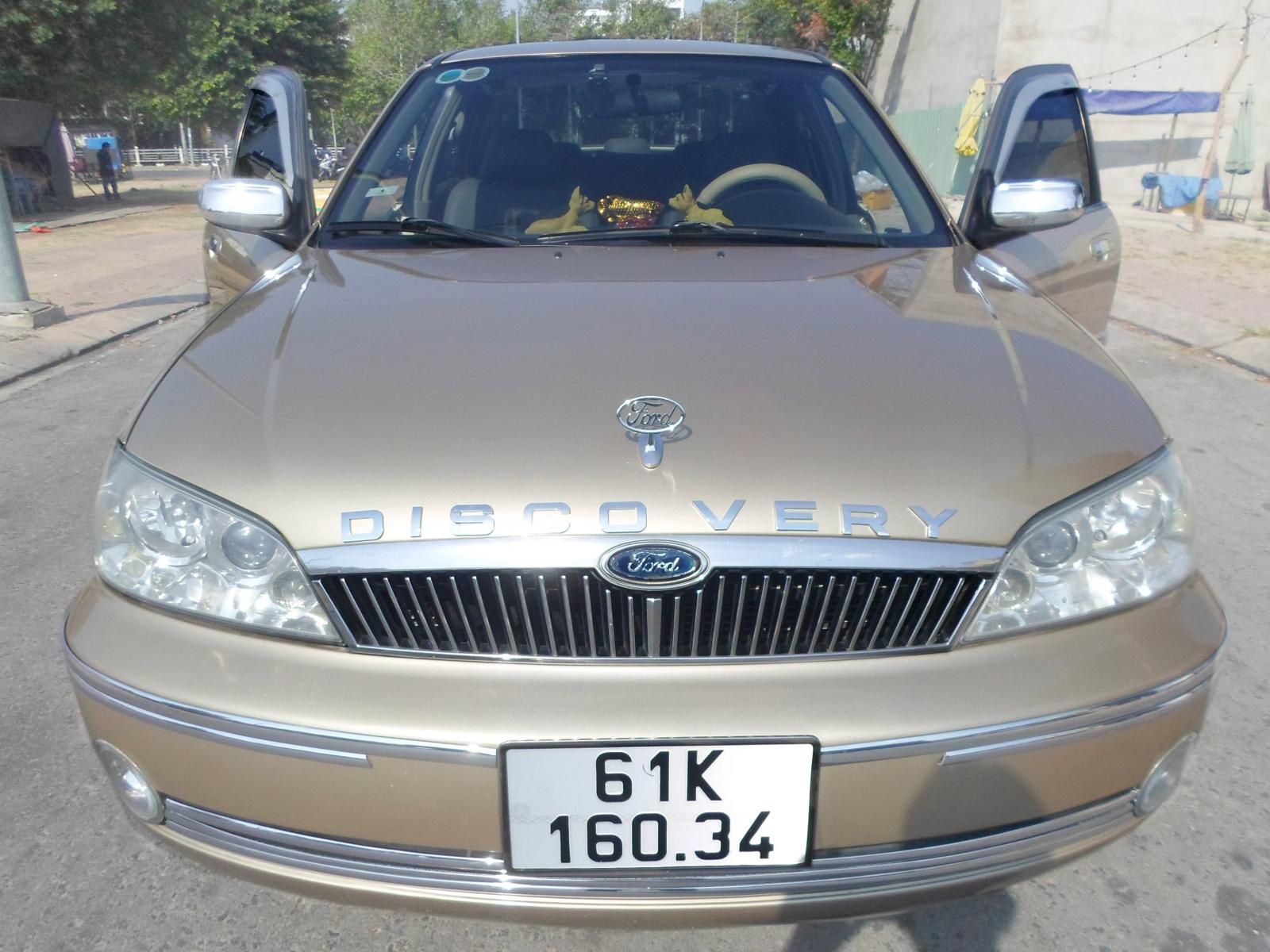 Ford Laser 2002 - Cao cấp GHIA -1.8 - Mới nhất Việt Nam - Xe zin 100% -Không có đối thủ