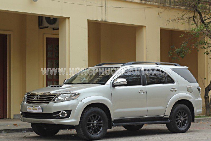 Toyota Fortuner 2015 - Tư nhân 1 chủ từ mới