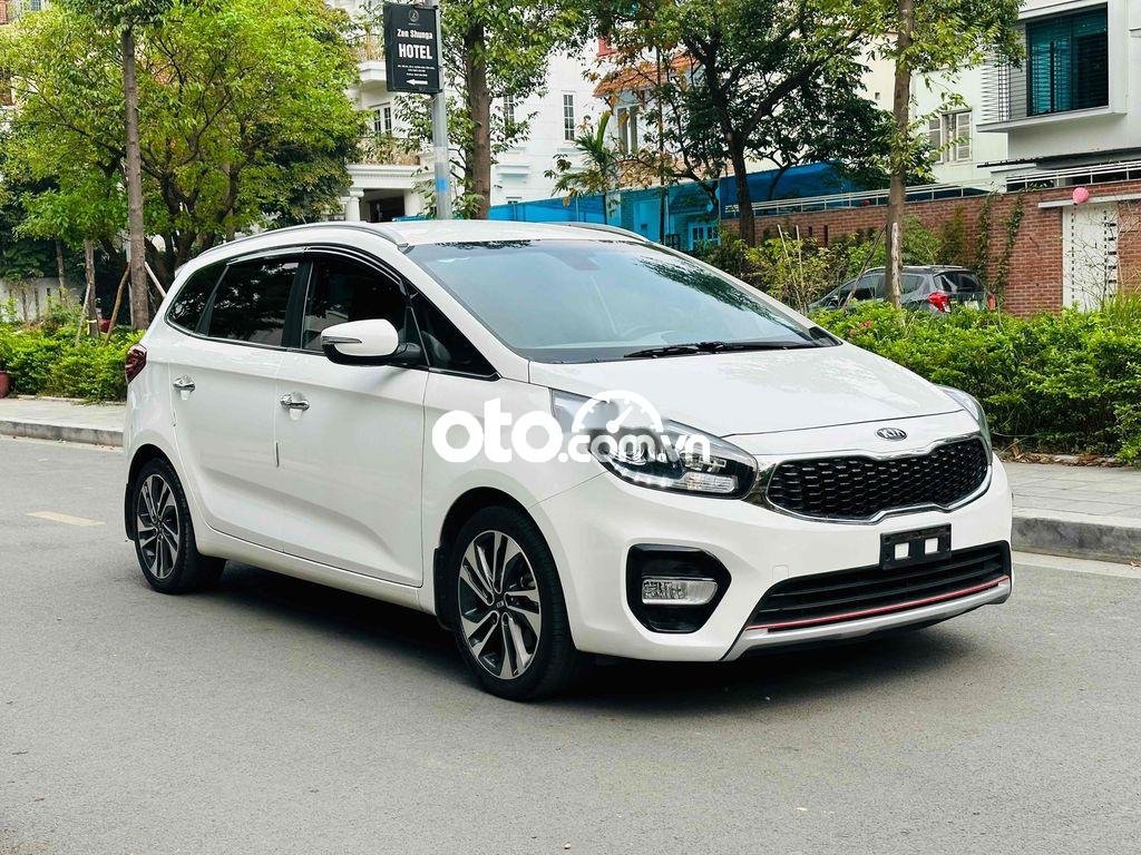 Kia Rondo Bán   2018 2.0GAT Trắng Siêu Mới 2018 - Bán KIA Rondo 2018 2.0GAT Trắng Siêu Mới