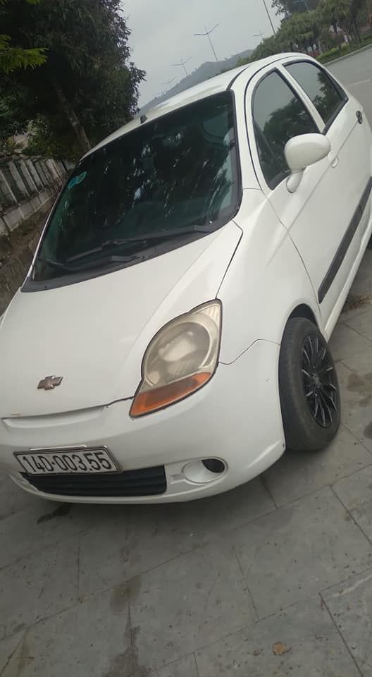 Chevrolet Spark 2011 - Màu trắng số sàn