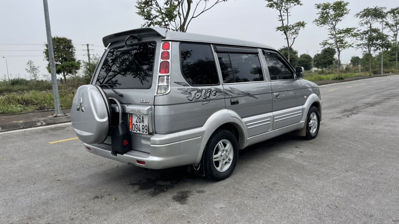 Mitsubishi Jolie 2004 - Xe màu bạc, 119tr