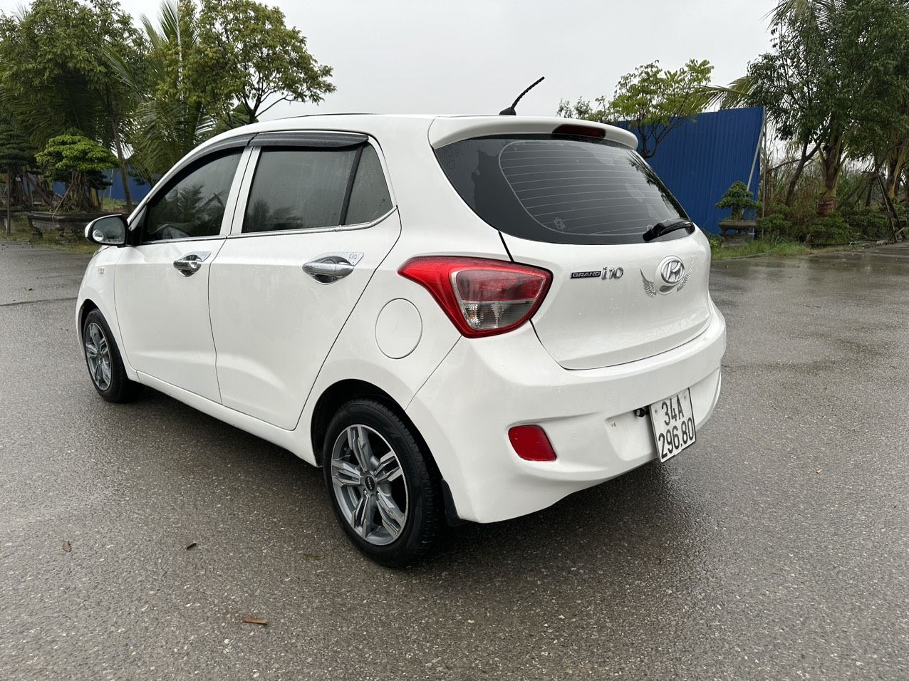 Hyundai Grand i10 2014 - Màu trắng đẹp, 1 chủ đi từ đầu, yên tâm chất lượng xe