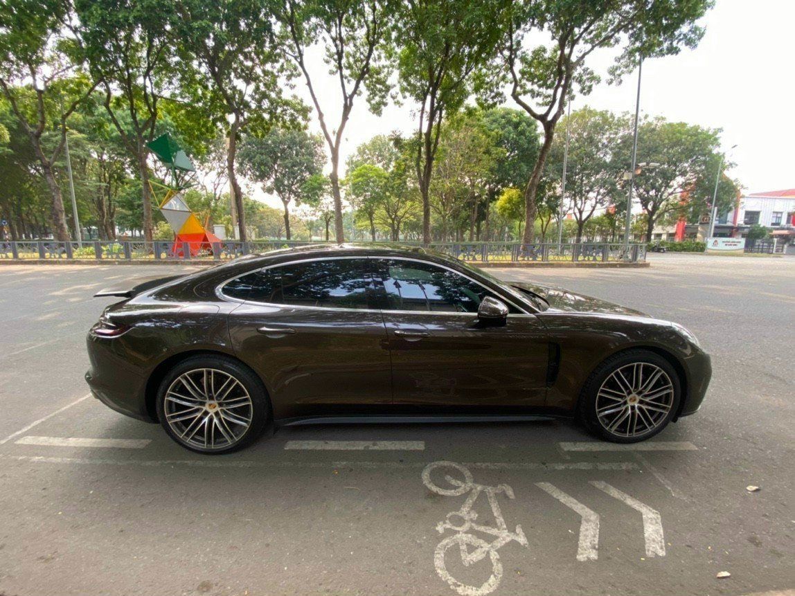 Porsche Panamera 2018 - Xe còn mới đến 99%